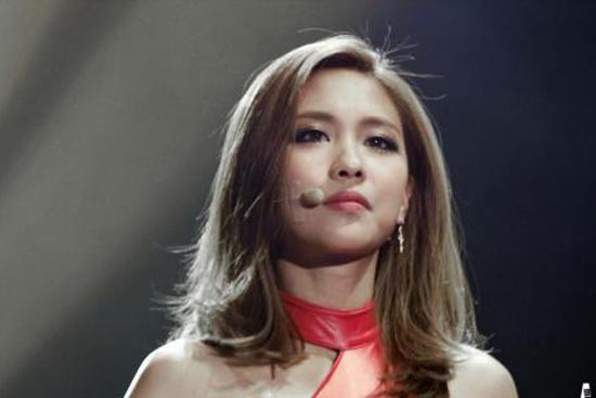 中国最火的女歌手网红十大女歌手是谁？中国最著名的女歌手有哪些