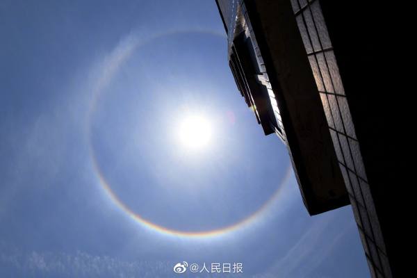 日晕p图大比拼开始，网友的想象力如何？世界上最罕见的事情