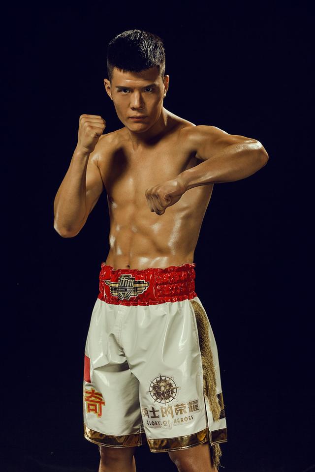 青岛格斗天才打遍日本最厉害三个角色（中国最出名的格斗人）