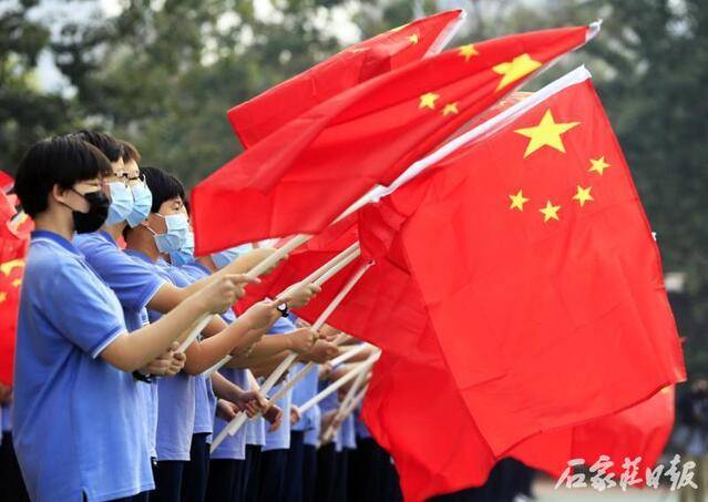 中国最大国旗在哪里（中国最壮观的景区）